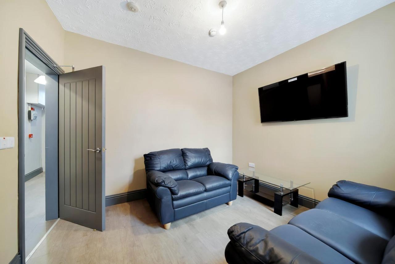 Magee Town House 'Sleeping 8 Guests' Villa Londonderry Eksteriør bilde