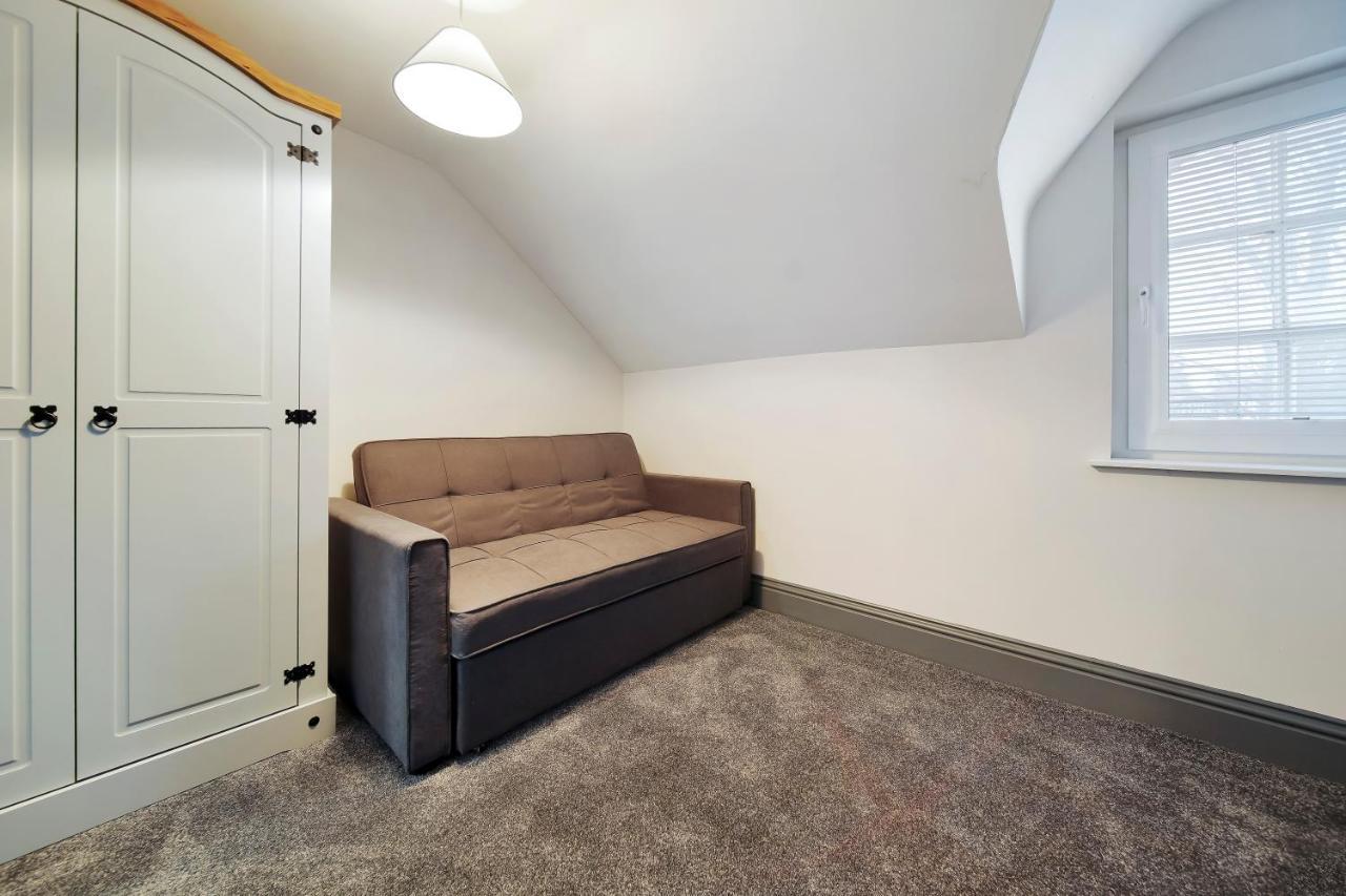 Magee Town House 'Sleeping 8 Guests' Villa Londonderry Eksteriør bilde