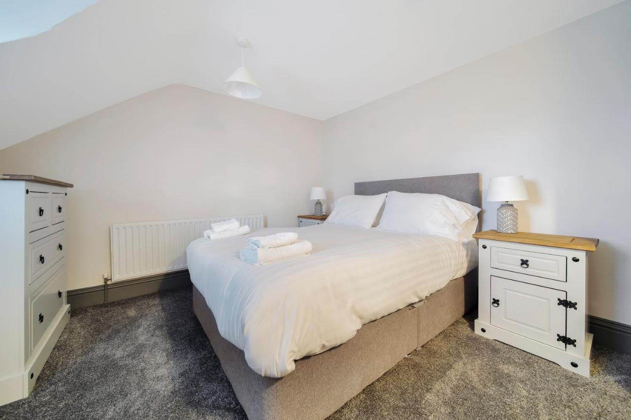 Magee Town House 'Sleeping 8 Guests' Villa Londonderry Eksteriør bilde